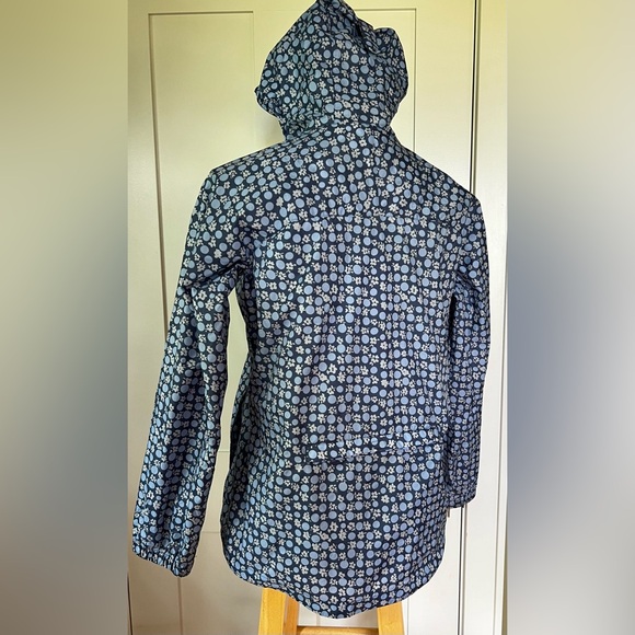 Lands End Kids. Packable Raincoat. Girls L (14+). Blue - Picture 2 of 3